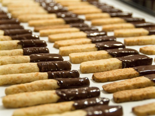 Row after row of cooling cookies