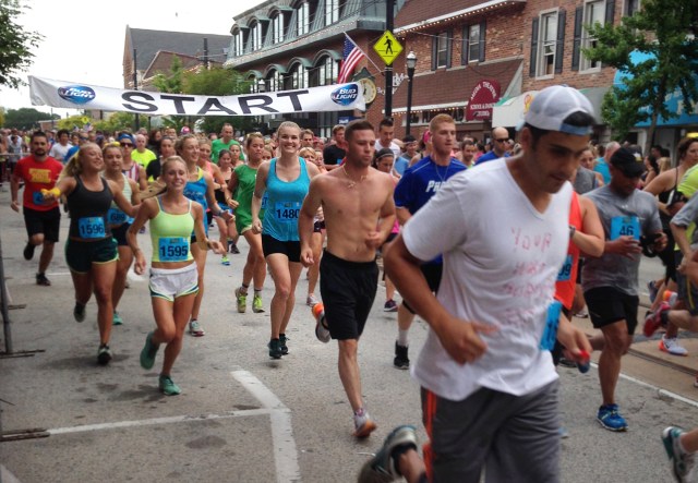 Media 5 Miler - me smiling at the start!